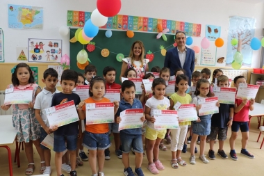 conquistadores héroes de la frutaj