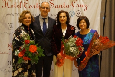 profesoras San José y el director