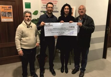 ayuda a la parroquia de la Santa Cruz