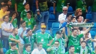 hinchada del Villanovense en Fuenlabrada