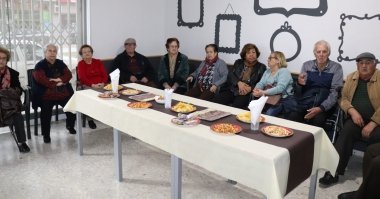mayores cruz del río