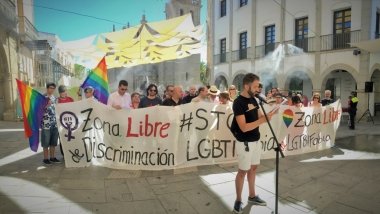 protesta lgtbi villanueva